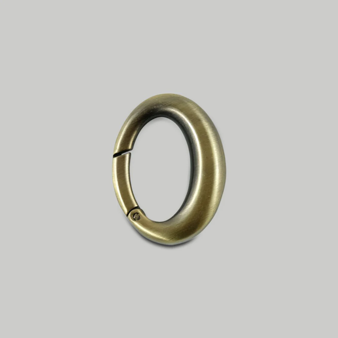 Chunky Oval Spring Gate Ring / 3 colours - Image 3